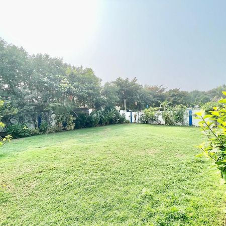 Hotel V-I Near Sea , Puri Private-Park -Gym-Spa Fully-Airconditioned-Hotel Lift-And-Parking-Facilities Breakfast-Included Buitenkant foto