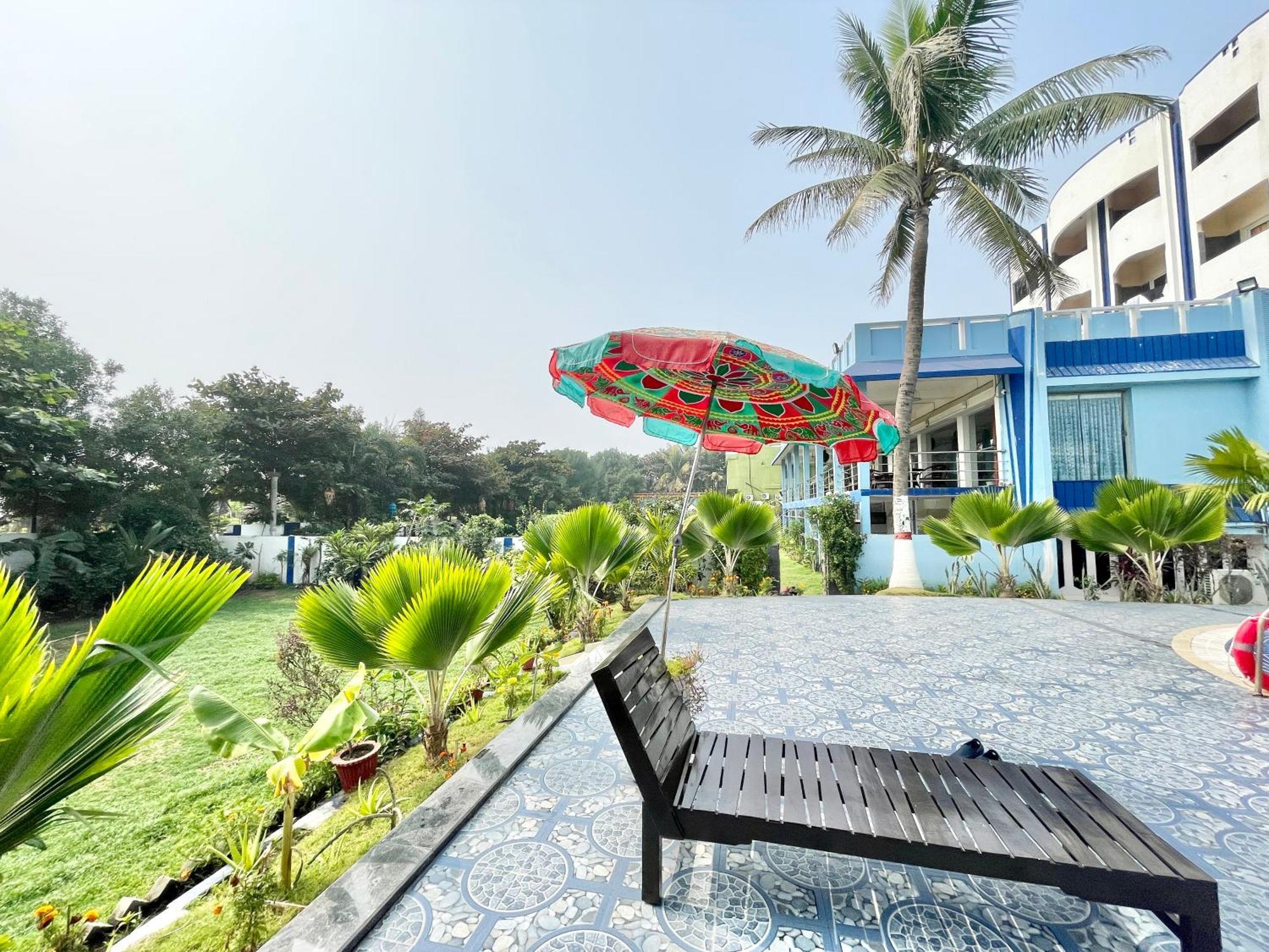 Hotel V-I Near Sea , Puri Private-Park -Gym-Spa Fully-Airconditioned-Hotel Lift-And-Parking-Facilities Breakfast-Included Buitenkant foto
