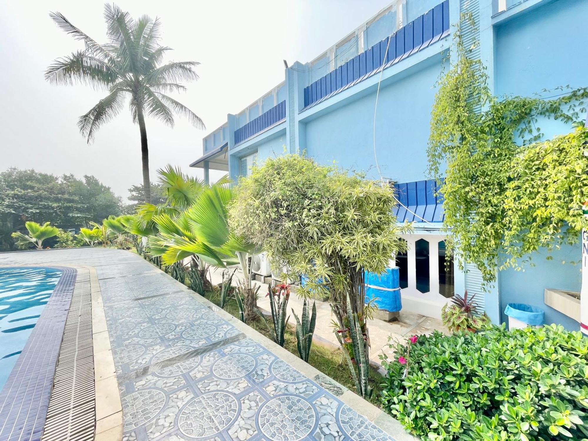 Hotel V-I Near Sea , Puri Private-Park -Gym-Spa Fully-Airconditioned-Hotel Lift-And-Parking-Facilities Breakfast-Included Buitenkant foto