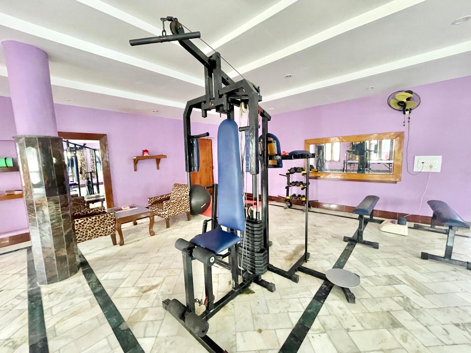 Hotel V-I Near Sea , Puri Private-Park -Gym-Spa Fully-Airconditioned-Hotel Lift-And-Parking-Facilities Breakfast-Included Buitenkant foto